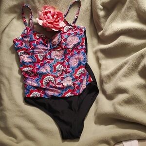 🧜‍♀️ Pretty NWOT swimwear
